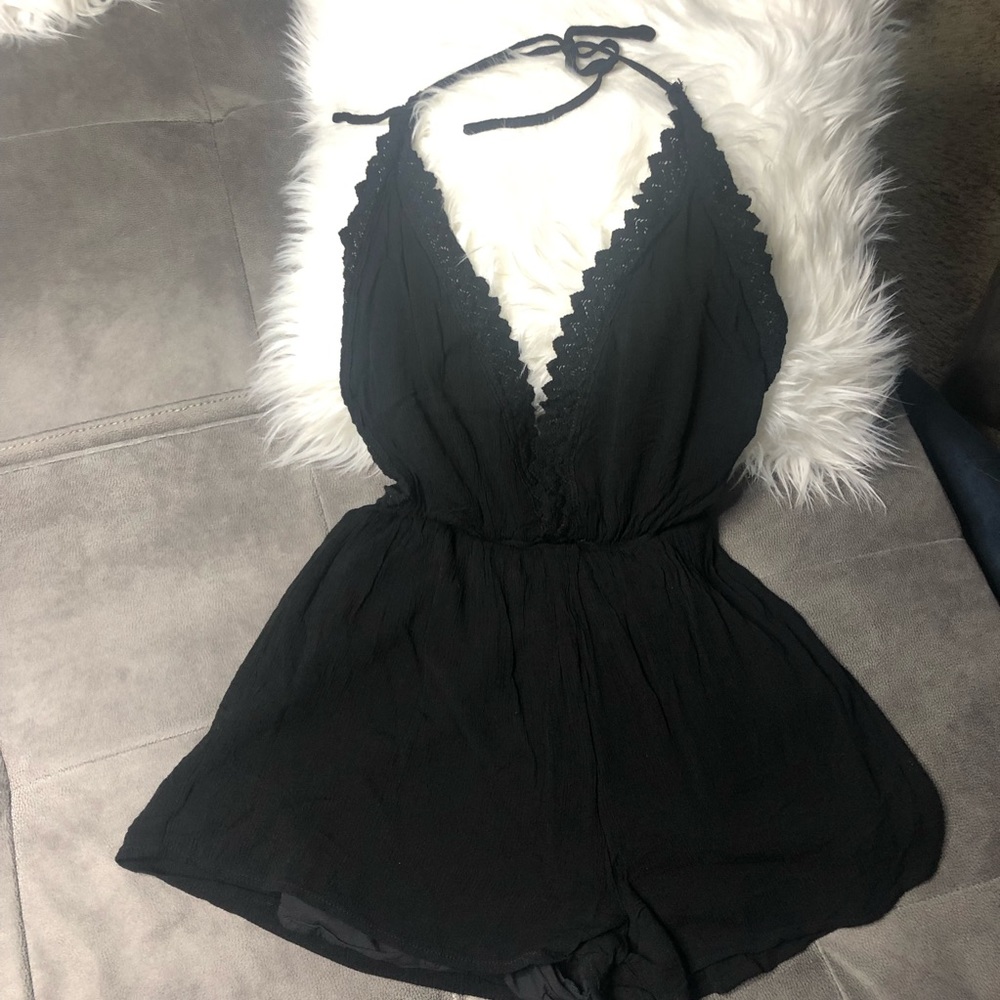 Backless tie up jumper